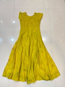 Elegant Yellow Ethnic Gown