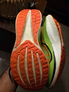 Skechers GO RUN SPEED BEAST running shoe.  fit