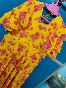 Floral Ruffle Sleeve Top