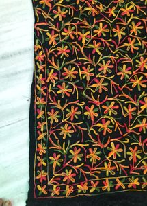 Lucknowi Chickenkari Kurti