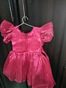 🎀 Combo Offer – 2 Pretty Frocks (1–2 Years)