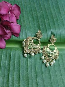 Elegant Gold Earrings