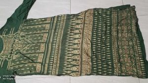 AURELIA Gold Printed Festive Kurti