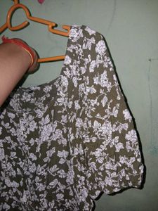Floral Print Peasant Top