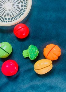 FRUITS AND VEGETTABLES CUTTING (TOYS)