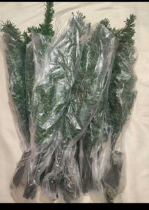 Christmas Tree 2 Feet Without Decorations Items