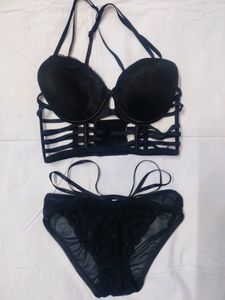 Cage Bra Set New With No Defects