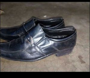 Black Leather Formal Shoes