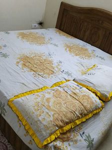 Double Bedsheet With Pillow Cover