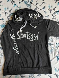 Sports Girl Earphones T-shirt