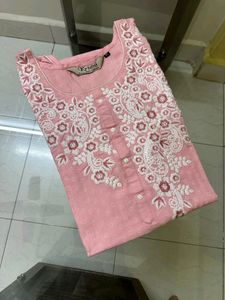 Women&#39;s Sleeveless Kurta