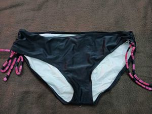 Black Bikini 🖤Bottom - Side Ties