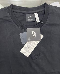 NIKE TSHIRT L