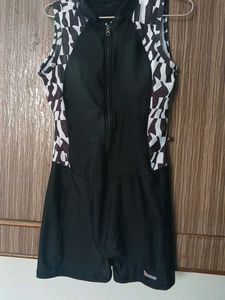 Black & White Sleeveless Swimsuit