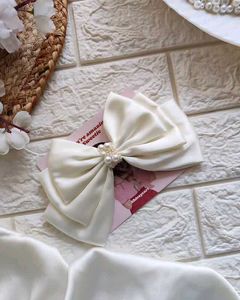 Pearl Tripple Layer Bow