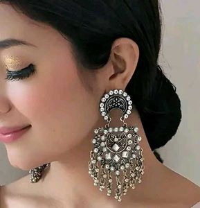 pack of 4 new trendy oxidised jhumkas