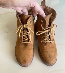 Brown Leather Ankle Boots with Laces