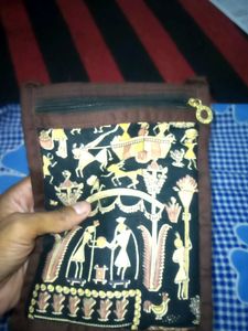 Varlly Print Sling Bag(Discount 10%)