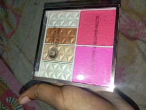 Blush &amp; Highlighter Palette