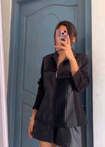 Black Colorblock Zip-Up Jacket