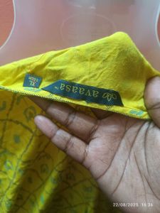 Xl Avaasa Yellow Printed Kurta