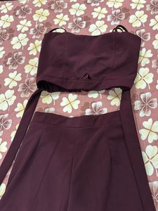Deep purple corset in size 34 means L siz