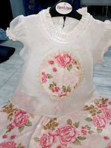 Beautiful Designer Gown No Zip Button Available