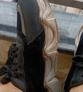 Black Sneakers