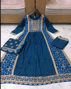 Elegant Blue Kurta Set