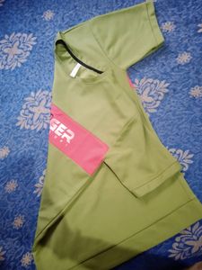 L size Brand New Tshirt