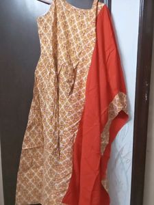 Kurti With Orange Dupatta