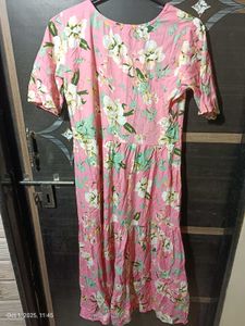 Pink Floral Midi Dress with Puff Sleeves