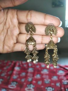 Vintage Gold Jhumka Earrings