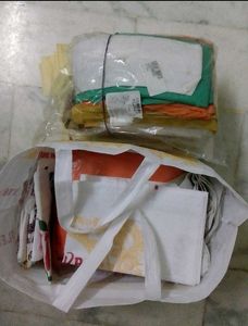 Buy Colourful Cloth Bags, Get Bubble Wraps Free