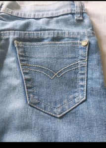 3/4th Capri Jeans