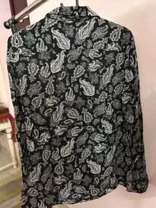 H&amp;M Slim Fit Shirt Black Viscose Paisley | Size S