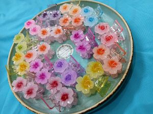 Flower Hair Claw Clips