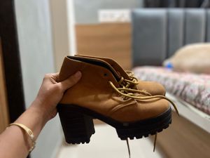 Attractive Women Brown Boots