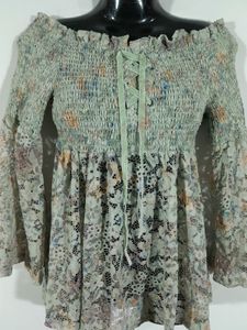 Floral Lace Off-Shoulder Bell Sleeve Top