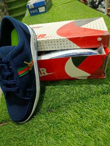 Stylish Blue Casual Shoes
