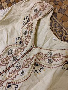 Sleevless Short Kurti Top