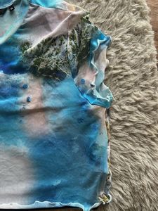 NUON Scenic Mesh Crop Top