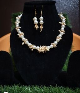 Simple Elegant Royal Look Pearls Necklace With Earrings.   Totally New Piece.