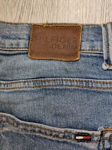 Ma1381 Tommy Hilfiger jeans waist 34