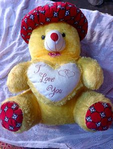 Big teddybear perfect for valentine 💓(toys)