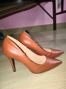 3.5-4 Inch Heels