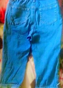 Blue Capri Jeans