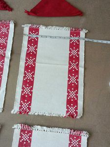 Set of 6 table mat in six napkins