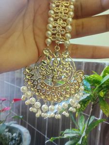 Pearl Mangtika and earring