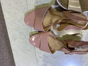 Combo Of Heels And Jutti